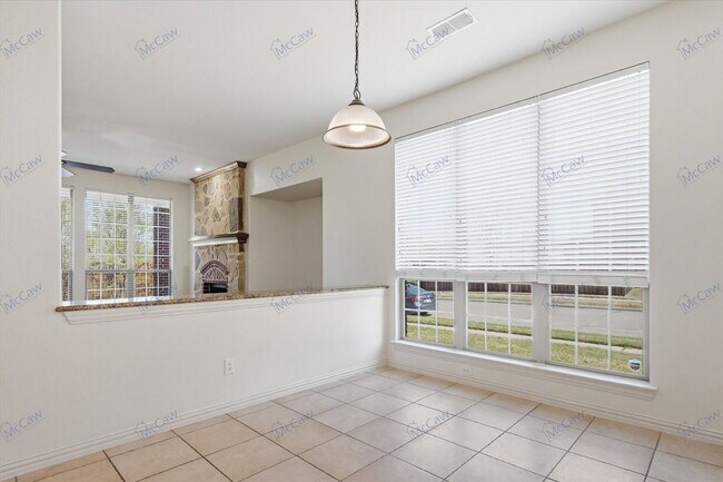 Building Photo - 1021 Ellis Way