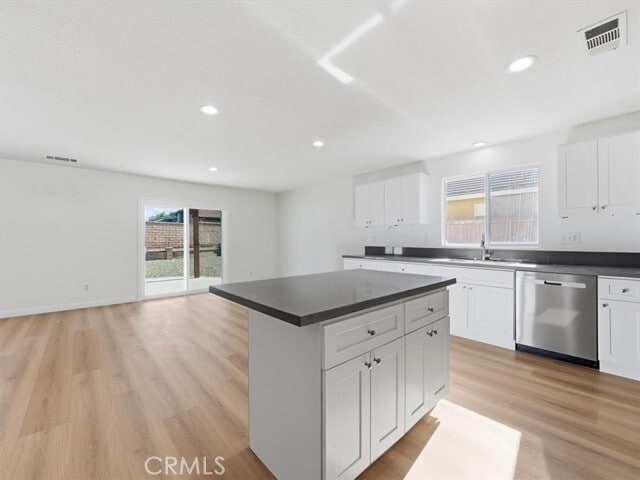 Building Photo - 2775 S Buena Vista Ave