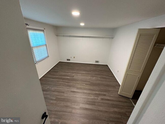 Building Photo - 2901 Tarragon Ln