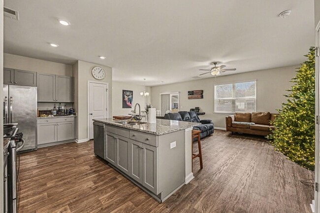 Building Photo - 213 Rubles Ln