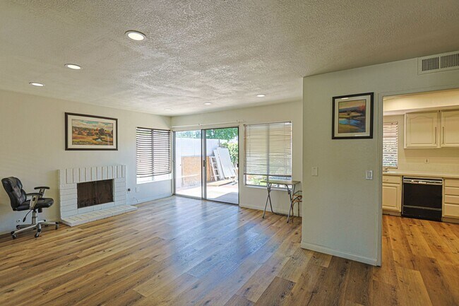 Building Photo - 3440 W Park Balboa Ave