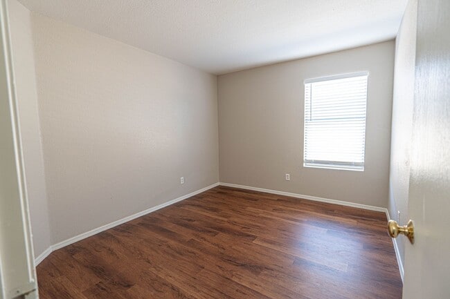 Building Photo - Perfect 3 bed/2 bath home in Johnson Ranch!