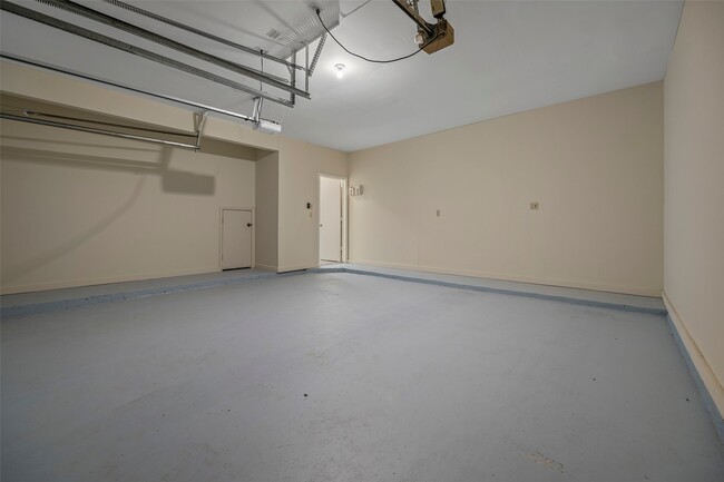 Building Photo - 4922 Moss Run Dr