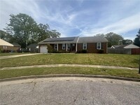 Building Photo - 605 Treemont Ct