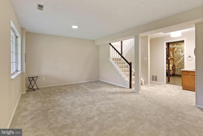 Building Photo - 2051 Gervais Dr