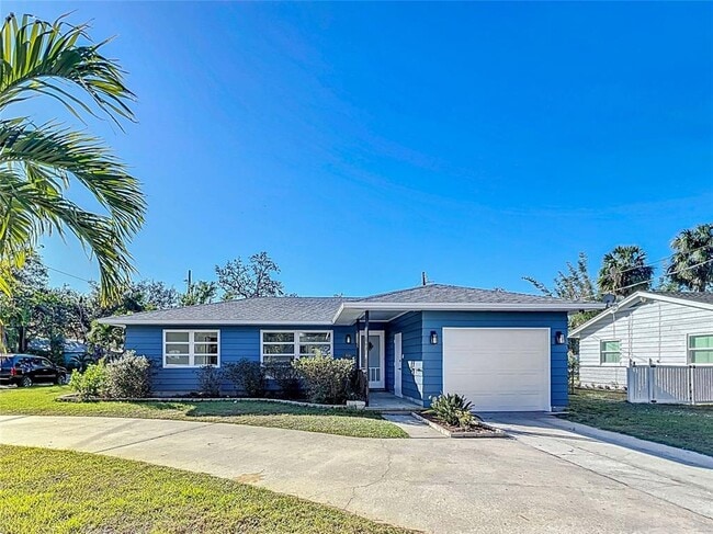 Building Photo - 1688 Bahia Vista St