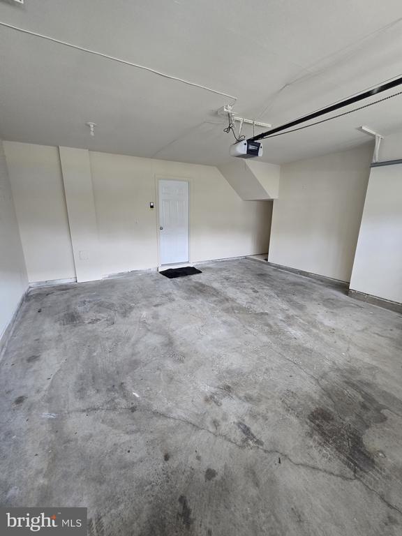 Building Photo - 15311 Pocopson Creek Way
