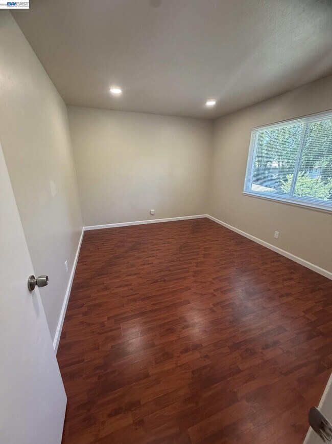 Building Photo - 2170 Arroyo Ct