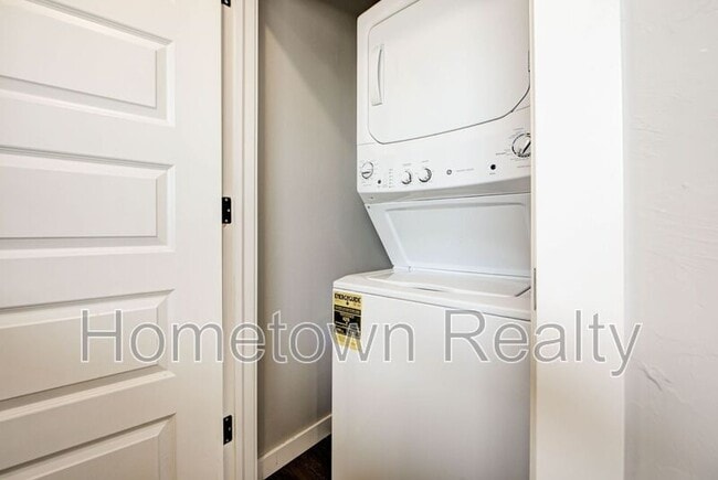 Building Photo - 8921 NW 109th Terrace