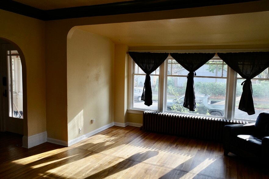 Living Room - 8607 SE Morrison St