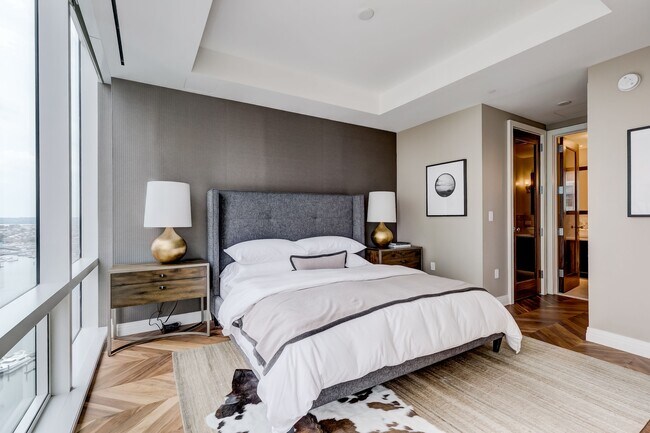 Building Photo - 300 International Drive