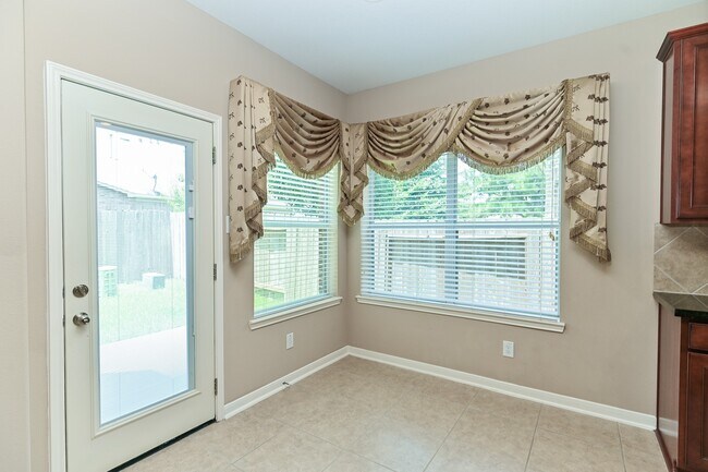 Building Photo - 6314 Bennington Springs Dr