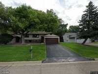 Building Photo - Available November 1st - updated 3 bed, 2....