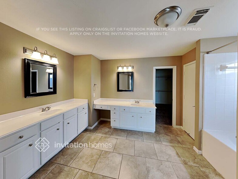 Building Photo - 11710 Gila Bend Ln