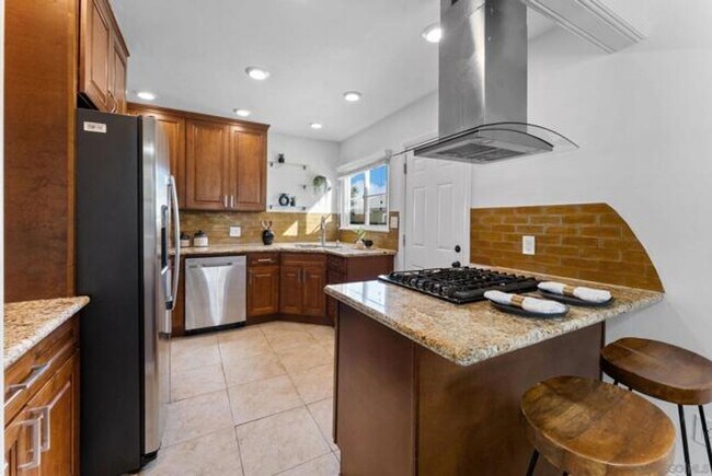 Building Photo - 8420-8424 Dallas St