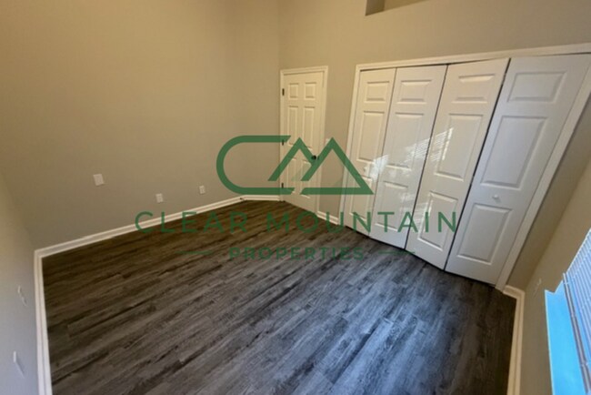 Building Photo - WINTER IS COMING! NEWLY RENOVATED HOME - $1825