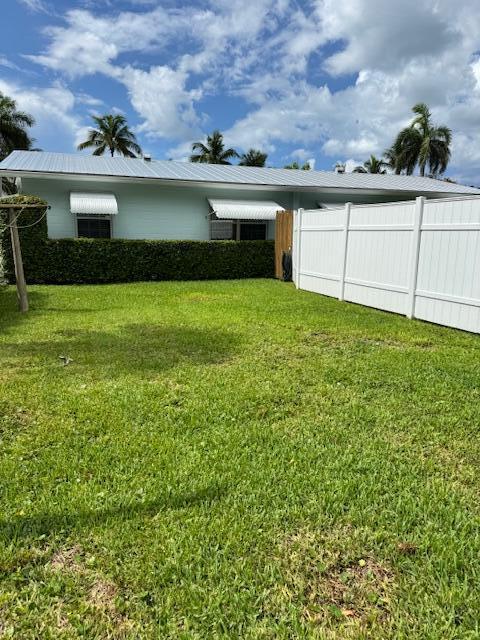 Building Photo - 1211 Seaway Dr