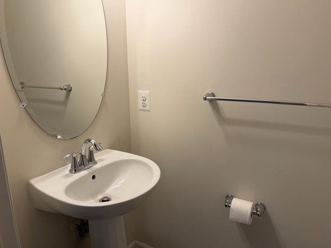 Building Photo - 20636 Albermarle Ln