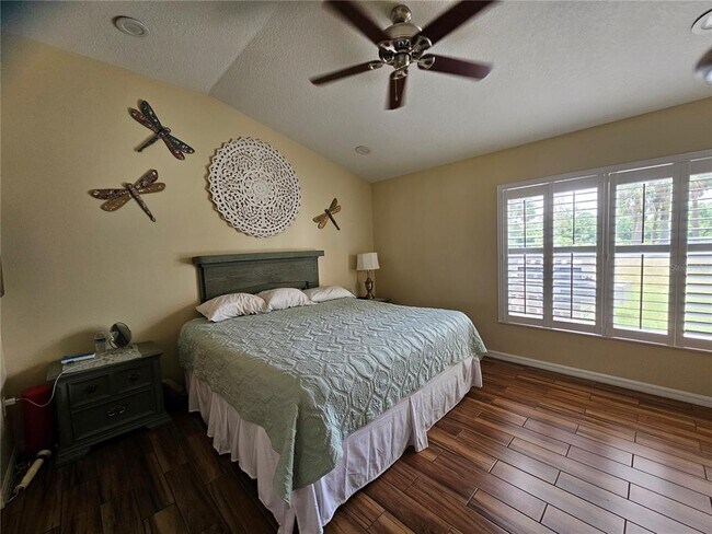 Building Photo - 2038 Grantham Greens Dr