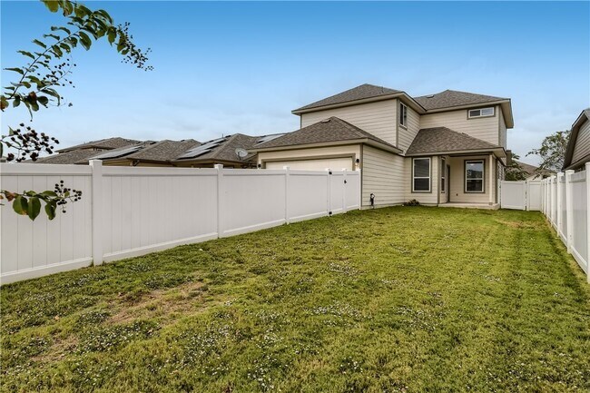 Backyard - 1121 Bryce Cyn