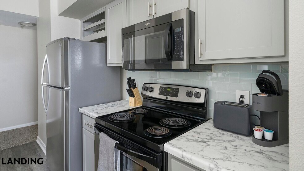 Building Photo - 2500 Woodland Park Dr