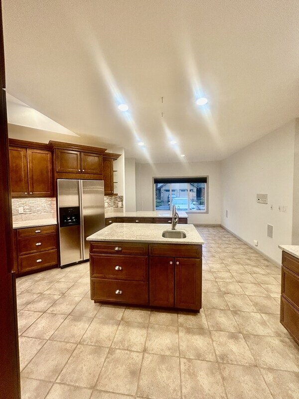 Building Photo - 8975 Snowy Owl Ln