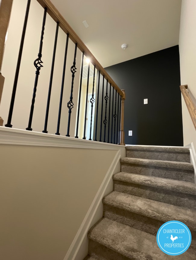 Building Photo - 222 White Oak Ridge Dr