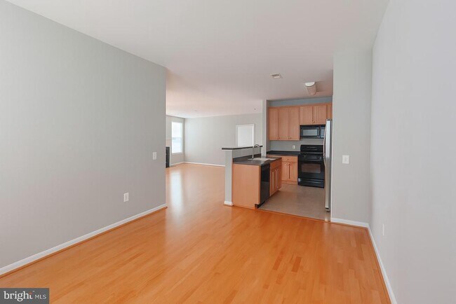 Building Photo - 4191 Lochleven Tr