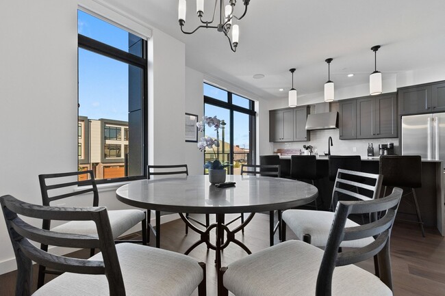 Building Photo - FURNISHED RENTAL: Luxury Townhome in Exclu...