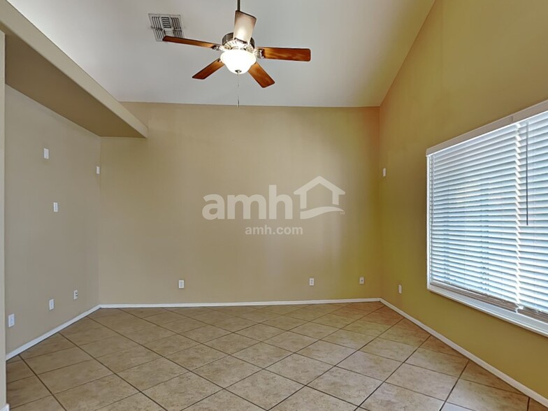 Building Photo - 10143 W Preston Ln