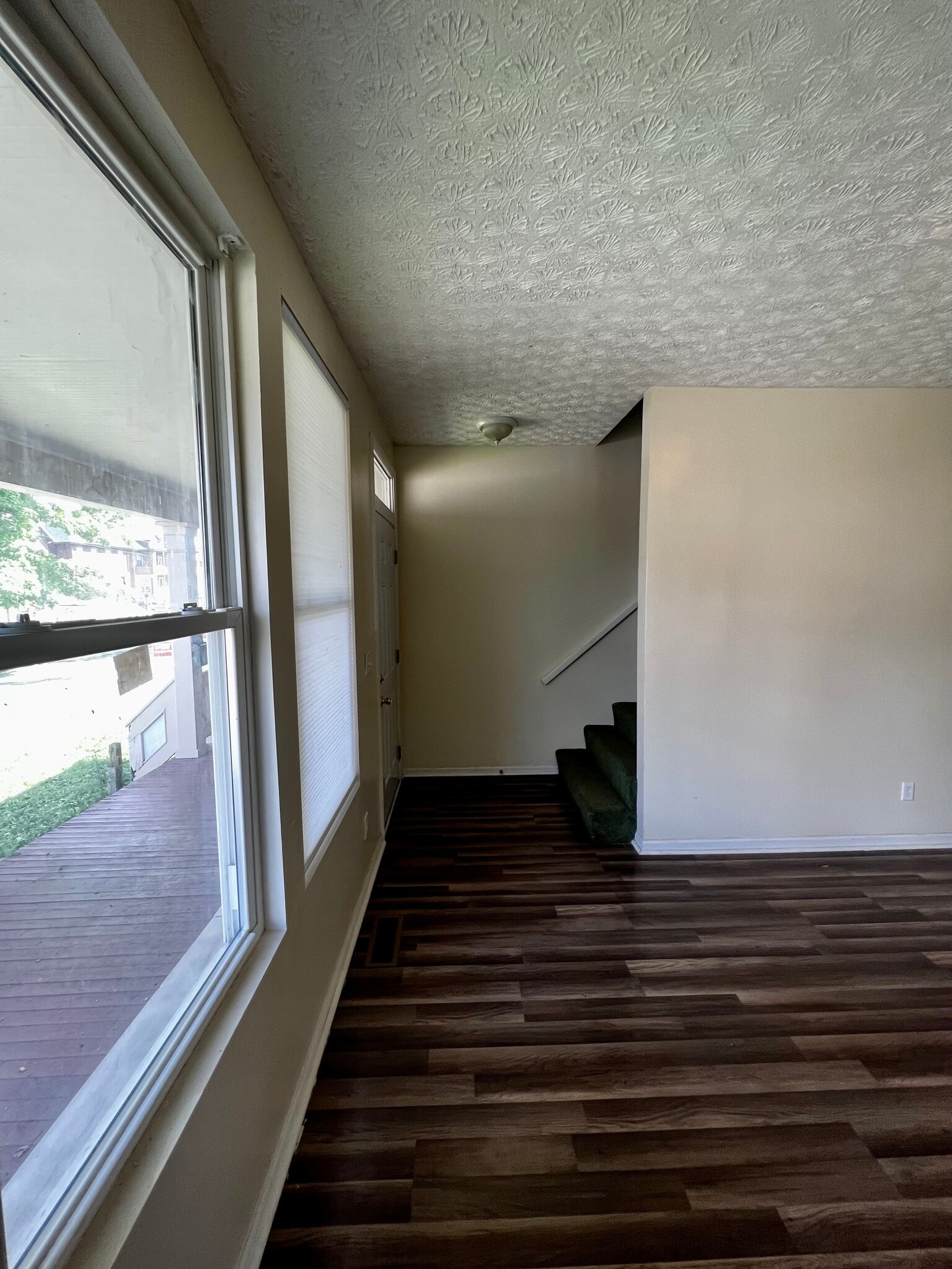 LR - 1641 Summit Street