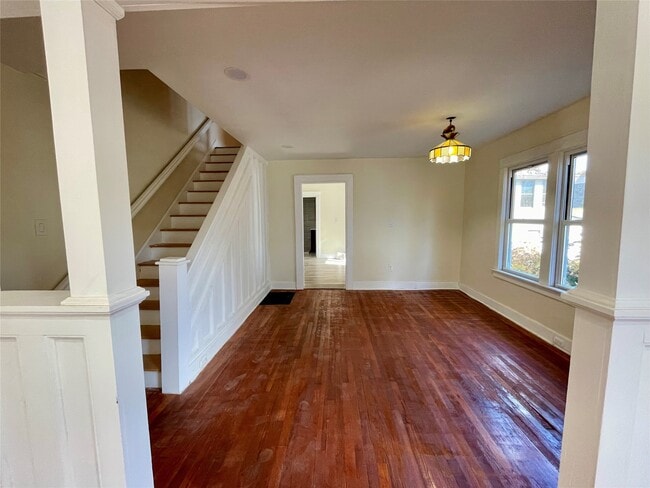 Building Photo - 417 Adams Ave