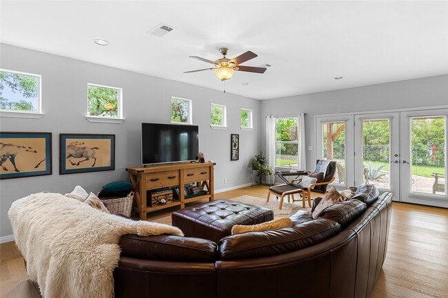 Building Photo - 5500 Sunset Ridge