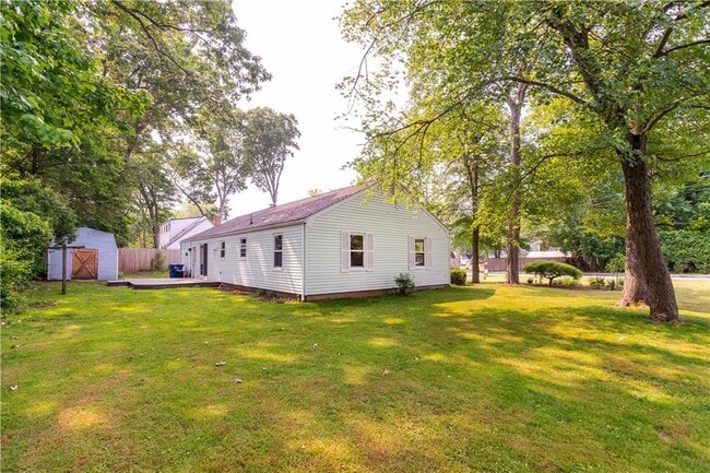 Building Photo - 135 S Pierce Rd