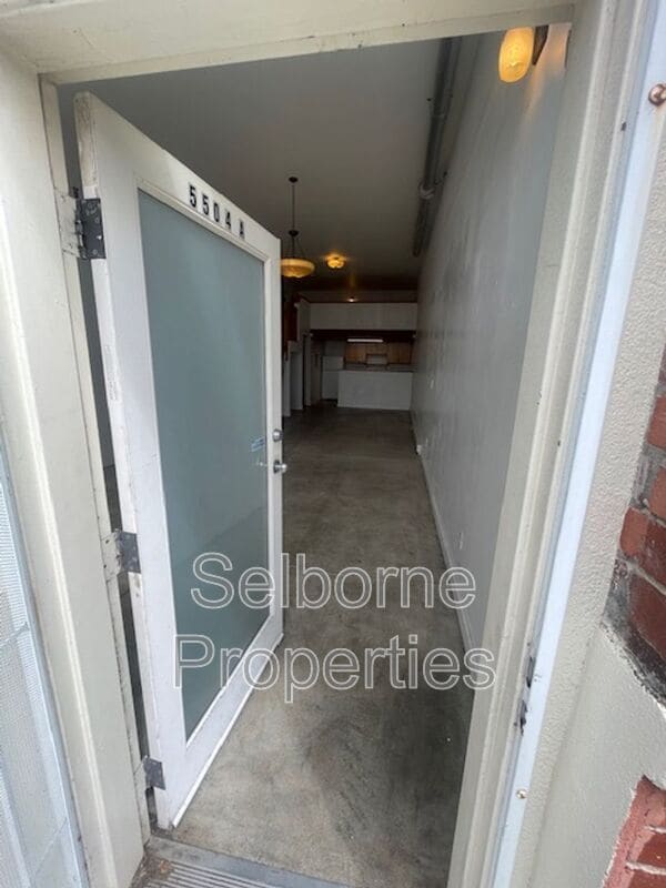 Building Photo - 5504 San Pablo Ave