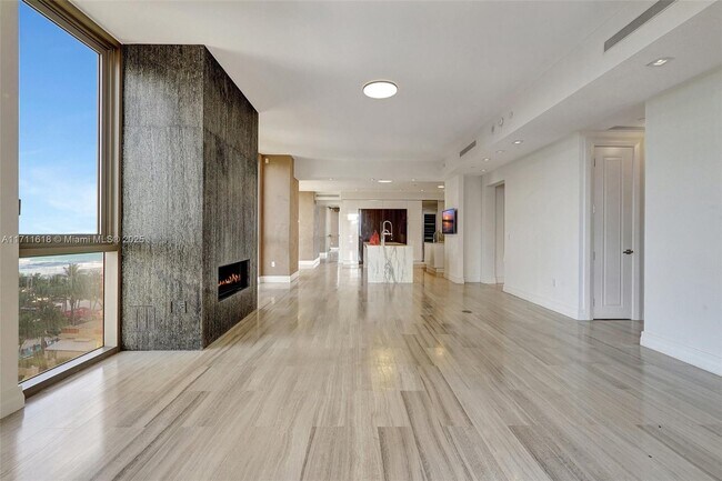 Building Photo - 17749 Collins Ave