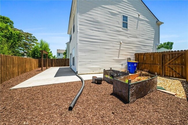 Building Photo - 1681 Heyford Cir NW
