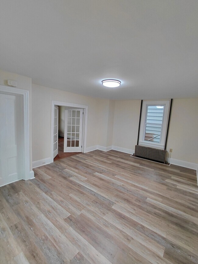 Building Photo - 163 Washington St