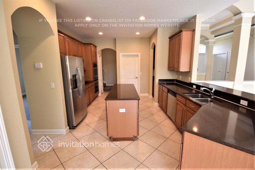 Building Photo - 13626 Glynshel Dr