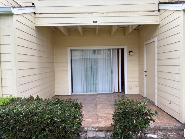 Building Photo - 14515 Wunderlich Dr