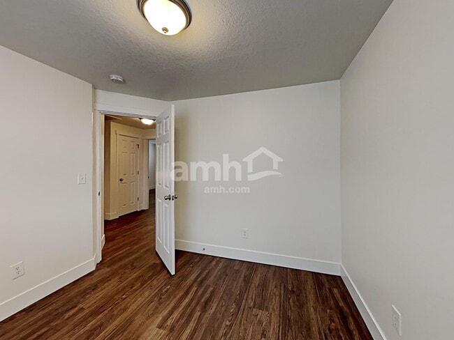 Building Photo - 16970 SW Steele Way