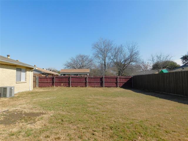 Building Photo - 5236 Nash Dr