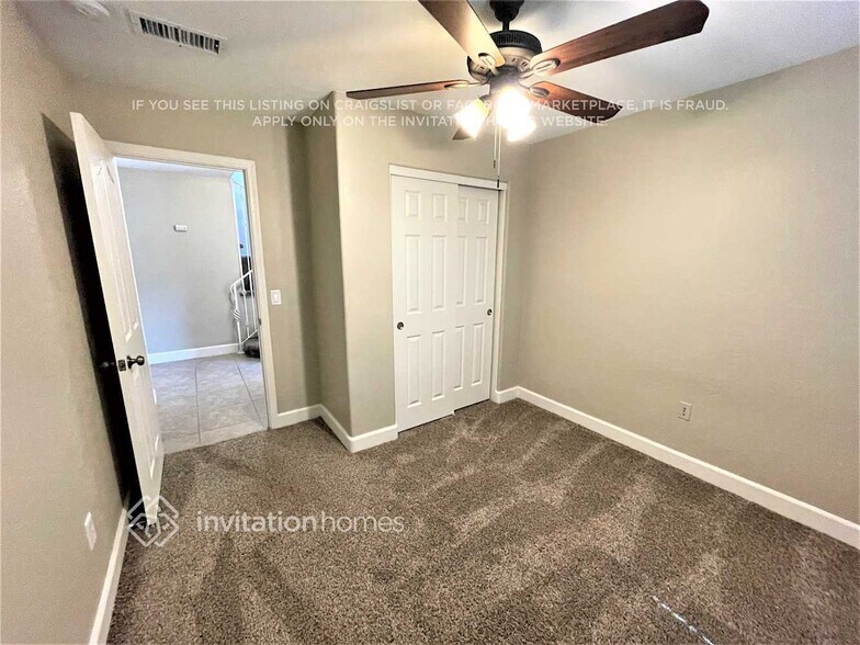 Building Photo - 1395 S Owl Dr