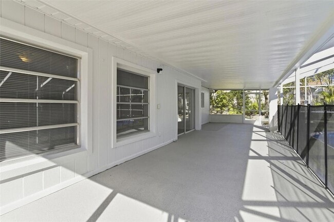 Building Photo - 5223 Shadow Lawn Dr