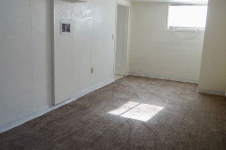 Building Photo - 739 Custer Ave