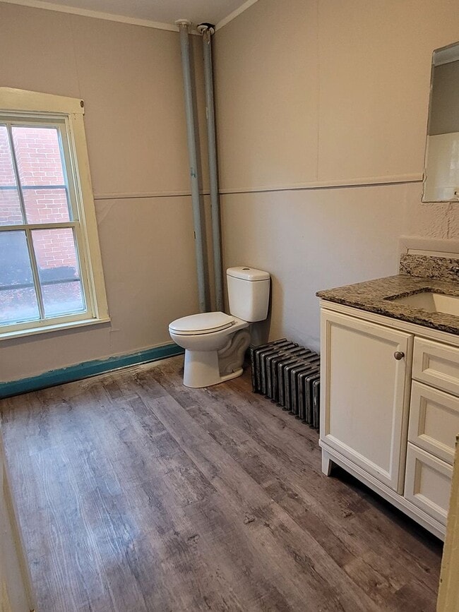 Building Photo - 55 N Church St