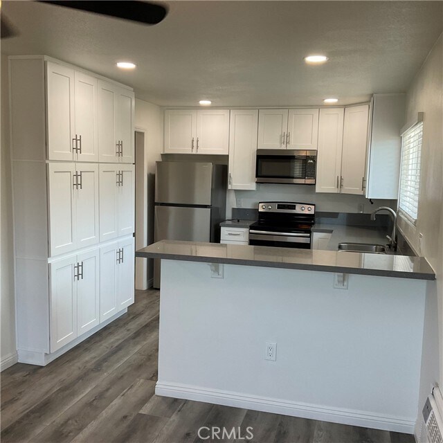 Building Photo - 336 W La Veta Ave