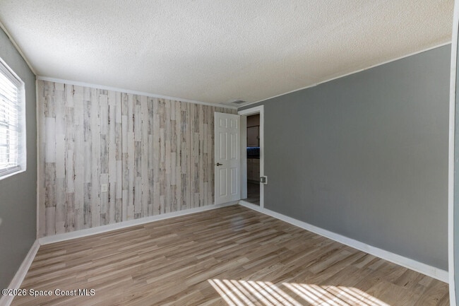 Building Photo - 177 Woodland Dr