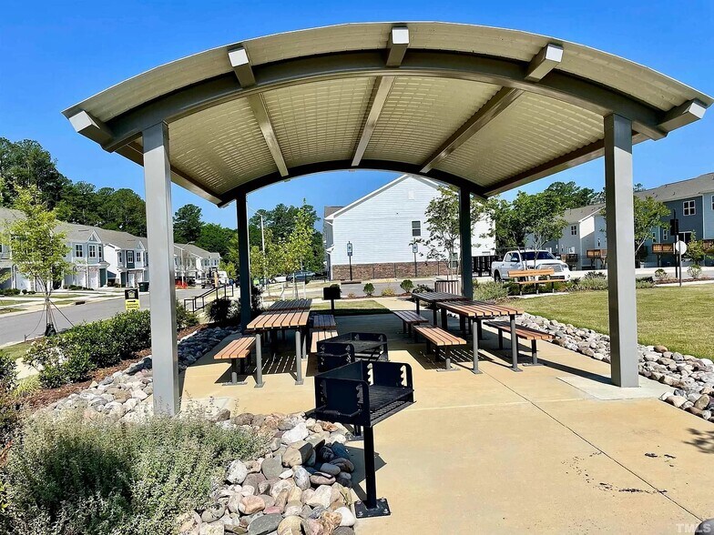 Building Photo - 6928 Outfall Point Ln