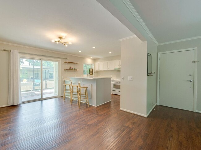 Primary Photo - Check out this amazingly located 3 bed/2 b...